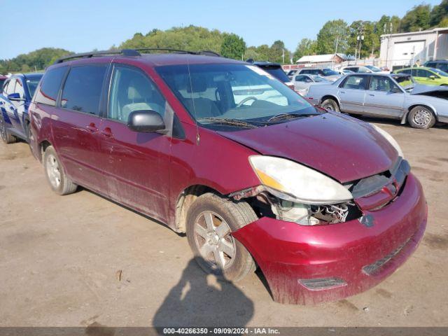  Salvage Toyota Sienna