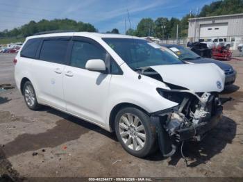  Salvage Toyota Sienna