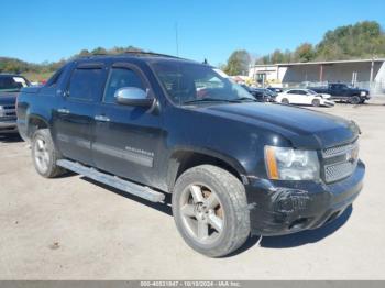  Salvage Chevrolet Avalanche