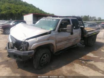  Salvage General Motors Sierra 3500