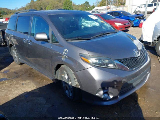  Salvage Toyota Sienna