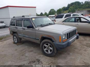  Salvage Jeep Cherokee