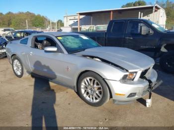  Salvage Ford Mustang