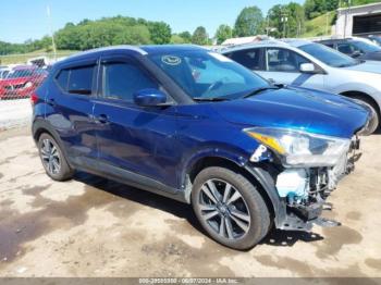  Salvage Nissan Kicks