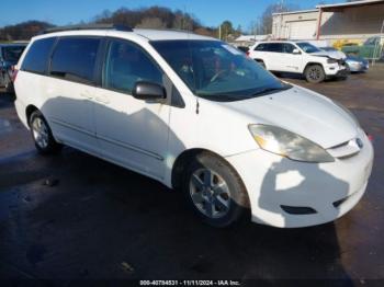  Salvage Toyota Sienna