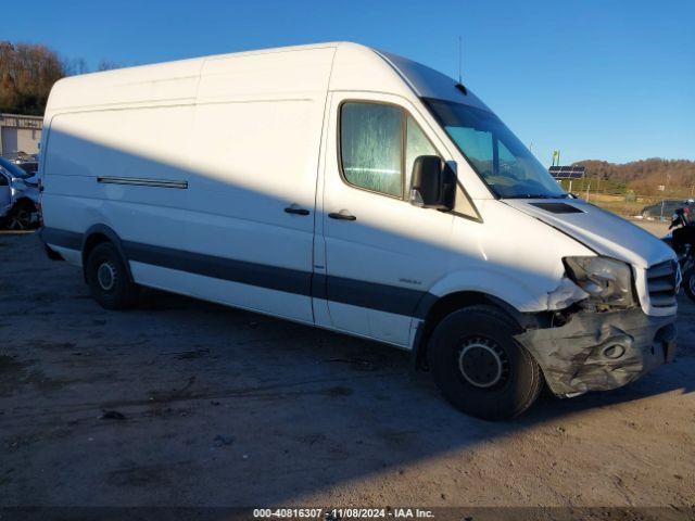  Salvage Mercedes-Benz Sprinter 2500