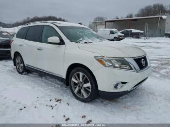  Salvage Nissan Pathfinder