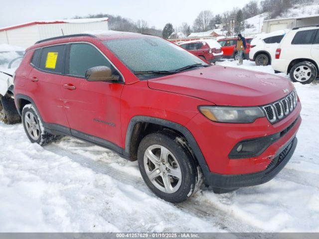  Salvage Jeep Compass