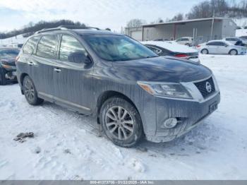  Salvage Nissan Pathfinder