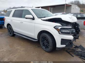  Salvage Ford Expedition