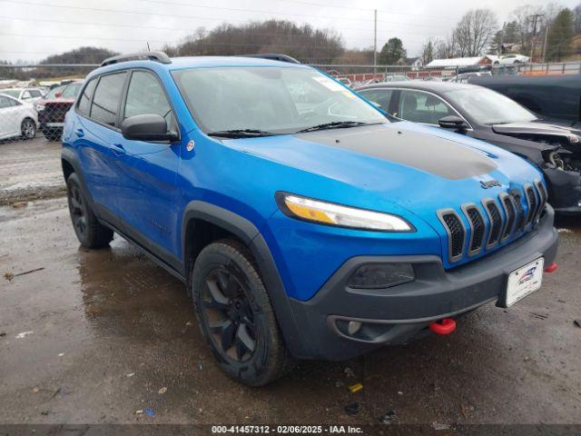  Salvage Jeep Cherokee