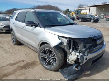  Salvage Ford Explorer