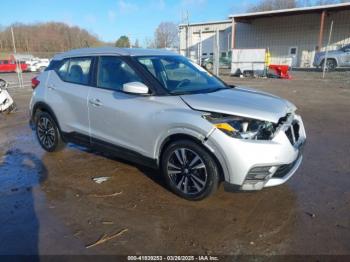  Salvage Nissan Kicks