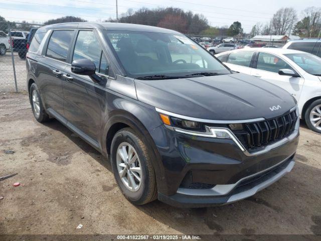  Salvage Kia Carnival