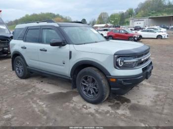  Salvage Ford Bronco