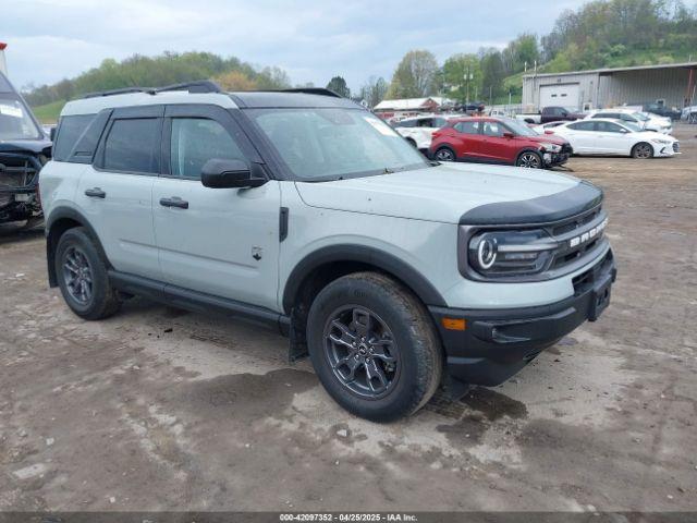 Salvage Ford Bronco