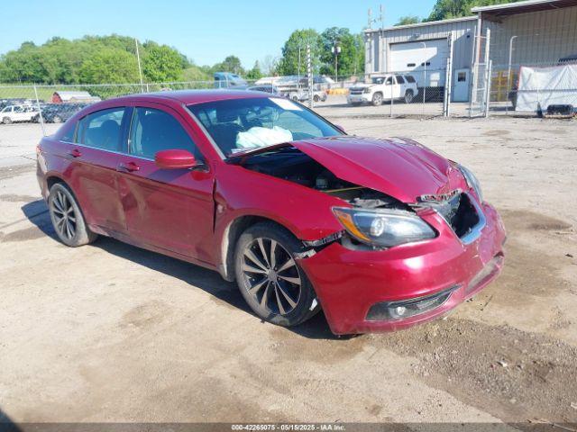  Salvage Chrysler 200