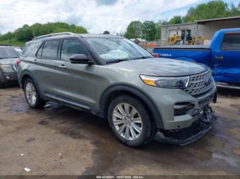  Salvage Ford Explorer