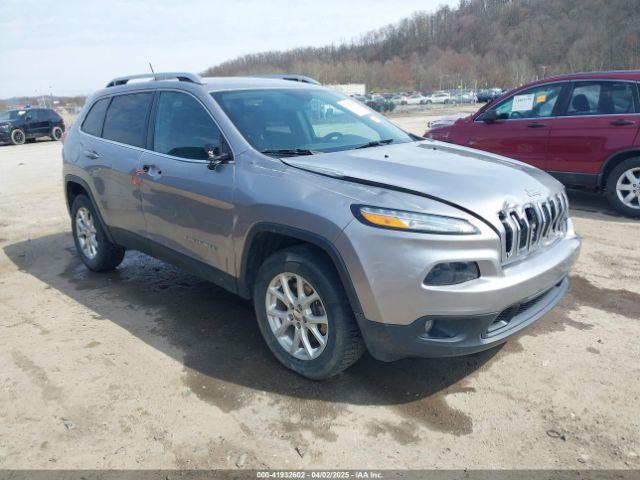  Salvage Jeep Cherokee