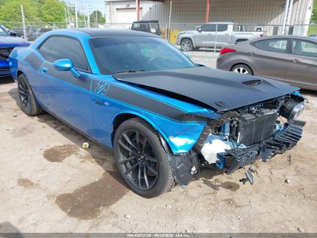  Salvage Dodge Challenger