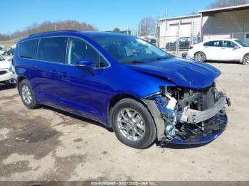  Salvage Chrysler Pacifica