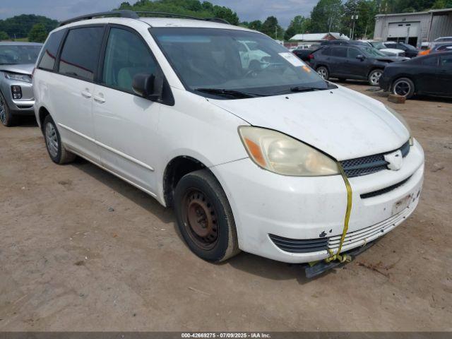  Salvage Toyota Sienna