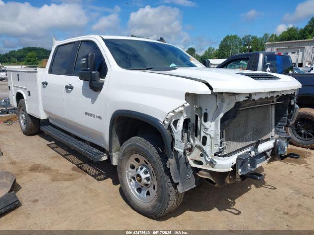  Salvage Chevrolet Silverado 2500