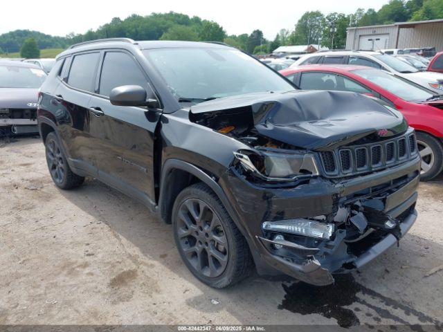  Salvage Jeep Compass