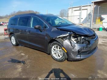  Salvage Chrysler Voyager