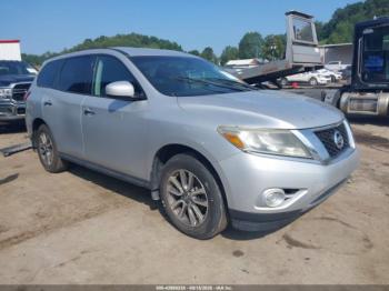  Salvage Nissan Pathfinder