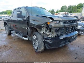  Salvage Chevrolet Silverado 2500
