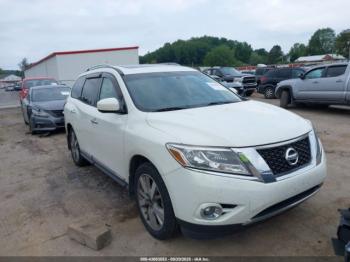  Salvage Nissan Pathfinder