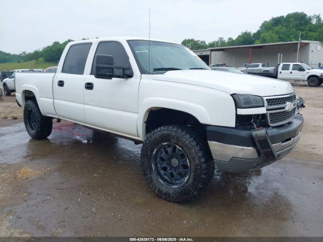  Salvage Chevrolet Silverado 2500