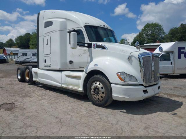  Salvage Kenworth Construction