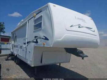  Salvage Keystone Laredo 27rl