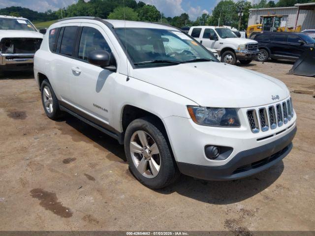  Salvage Jeep Compass