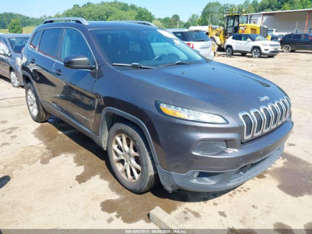  Salvage Jeep Cherokee