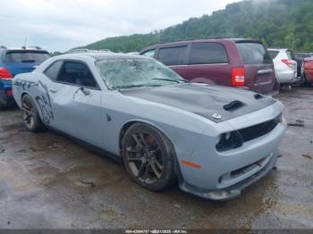  Salvage Dodge Challenger