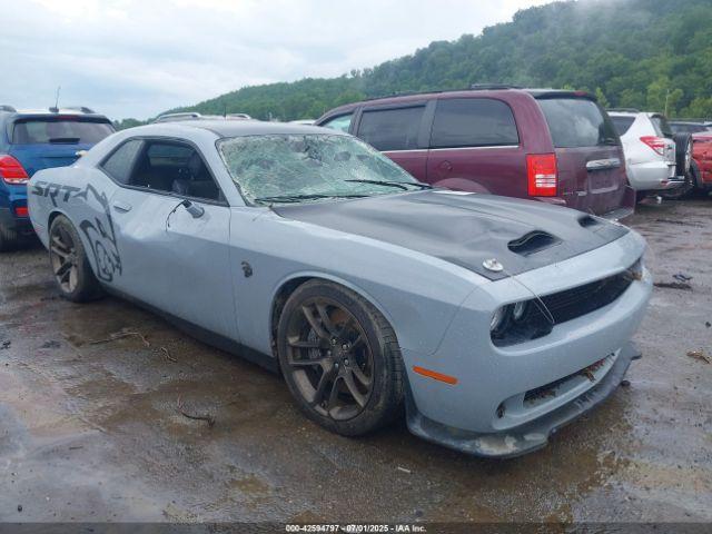  Salvage Dodge Challenger