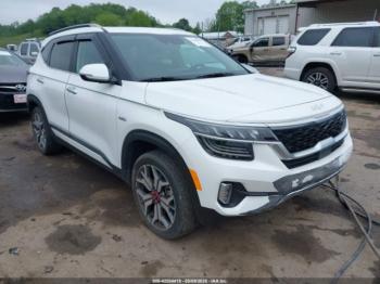  Salvage Kia Seltos