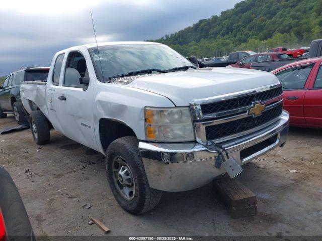 Salvage Chevrolet Silverado 2500