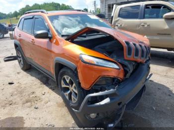  Salvage Jeep Cherokee
