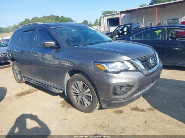  Salvage Nissan Pathfinder