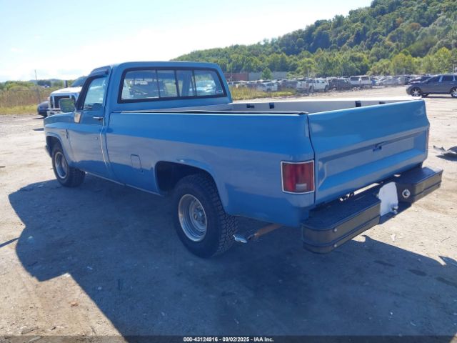 Chevrolet C10 Image 2