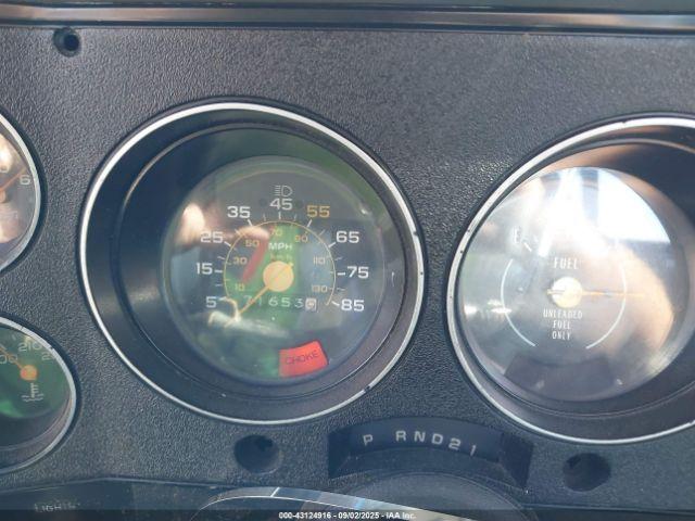 Chevrolet C10 Image 10