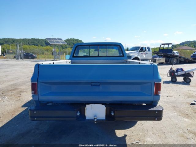 Chevrolet C10 Image 5