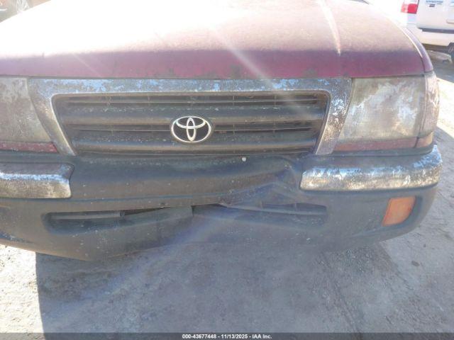 Toyota Tacoma Prerunner Image 2