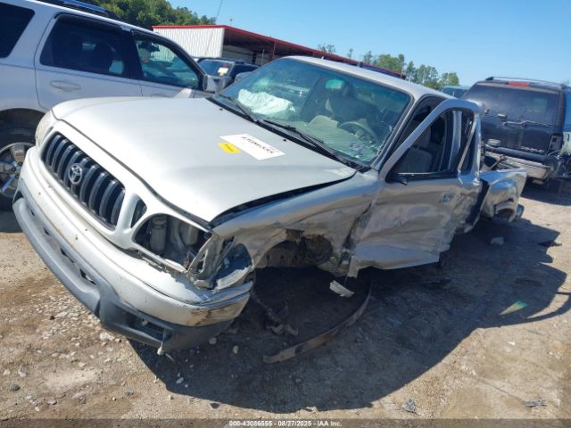 Toyota Tacoma Image 3