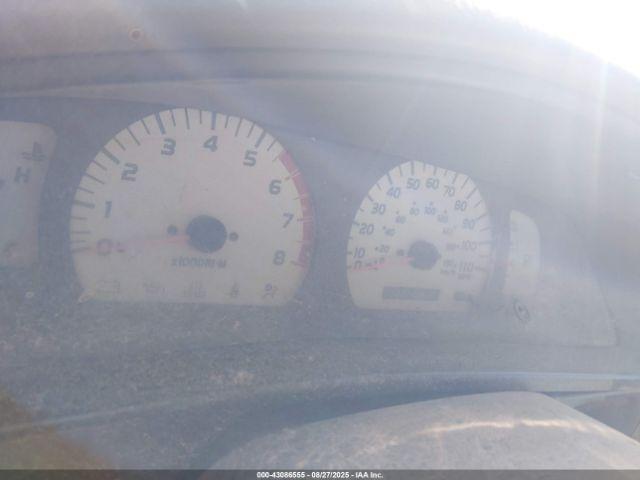 Toyota Tacoma Image 5