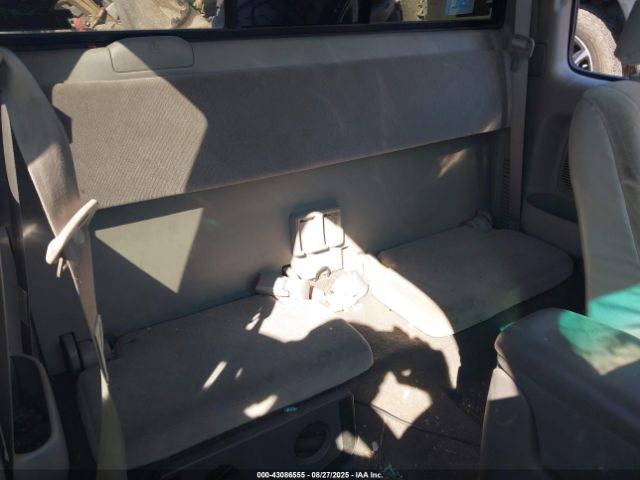 Toyota Tacoma Image 6